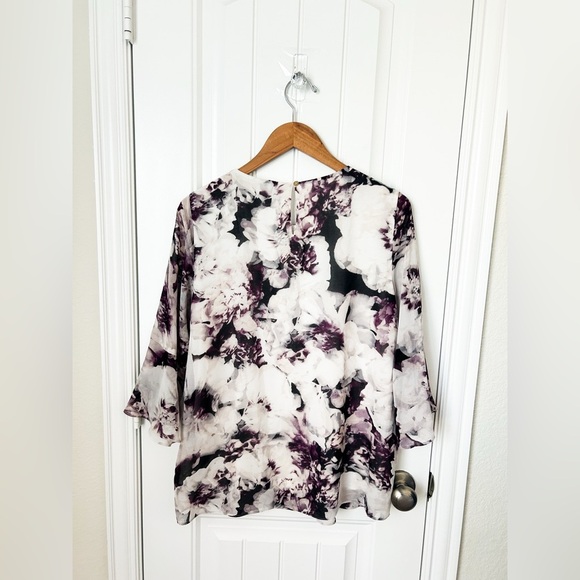 Calvin Klein Floral Patterned Blouse Size M/L - Picture 2 of 2